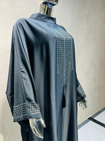 L'Abaya Nakamura à Strass pour briller sur scène !